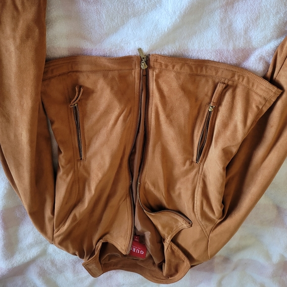 Leather jacket - Picture 2 of 3